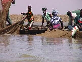 fishing-women-in-the